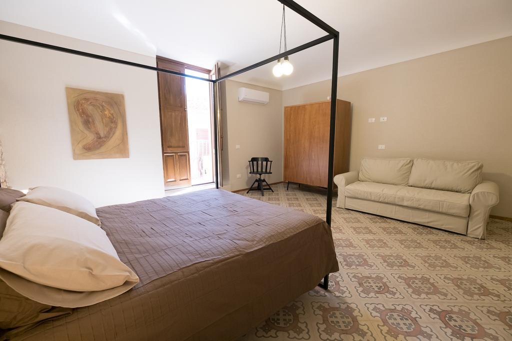 Il Fuoco Di Archimede - Ortigia Apartment Syracuse ภายนอก รูปภาพ