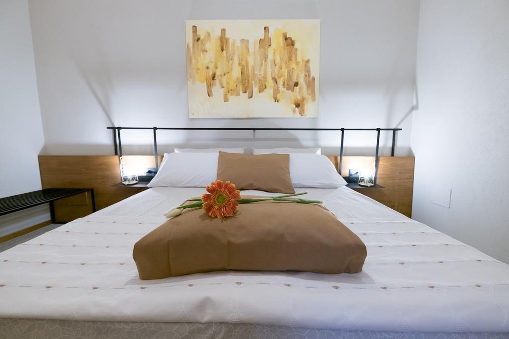 Il Fuoco Di Archimede - Ortigia Apartment Syracuse ภายนอก รูปภาพ